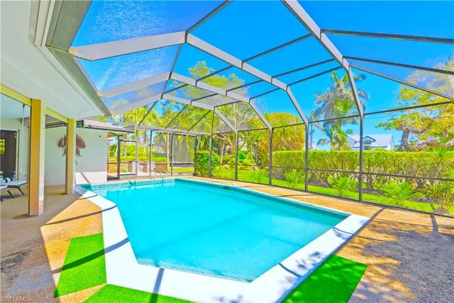 a view of an indoor swimming pool