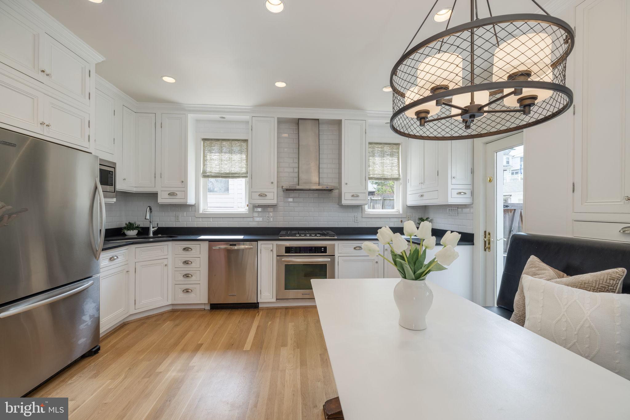 3035 Military Road Northwest Washington, DC 20015 - Photo 14 of 59 Kitchen