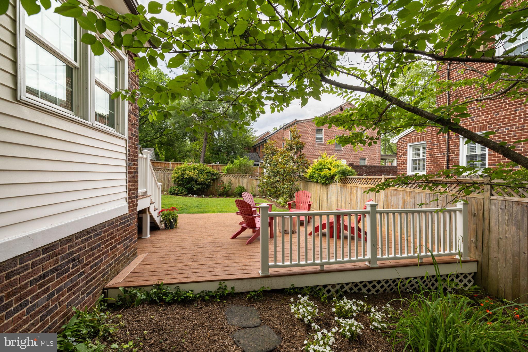 3035 Military Road Northwest Washington, DC 20015 - Photo 40 of 59 Deck