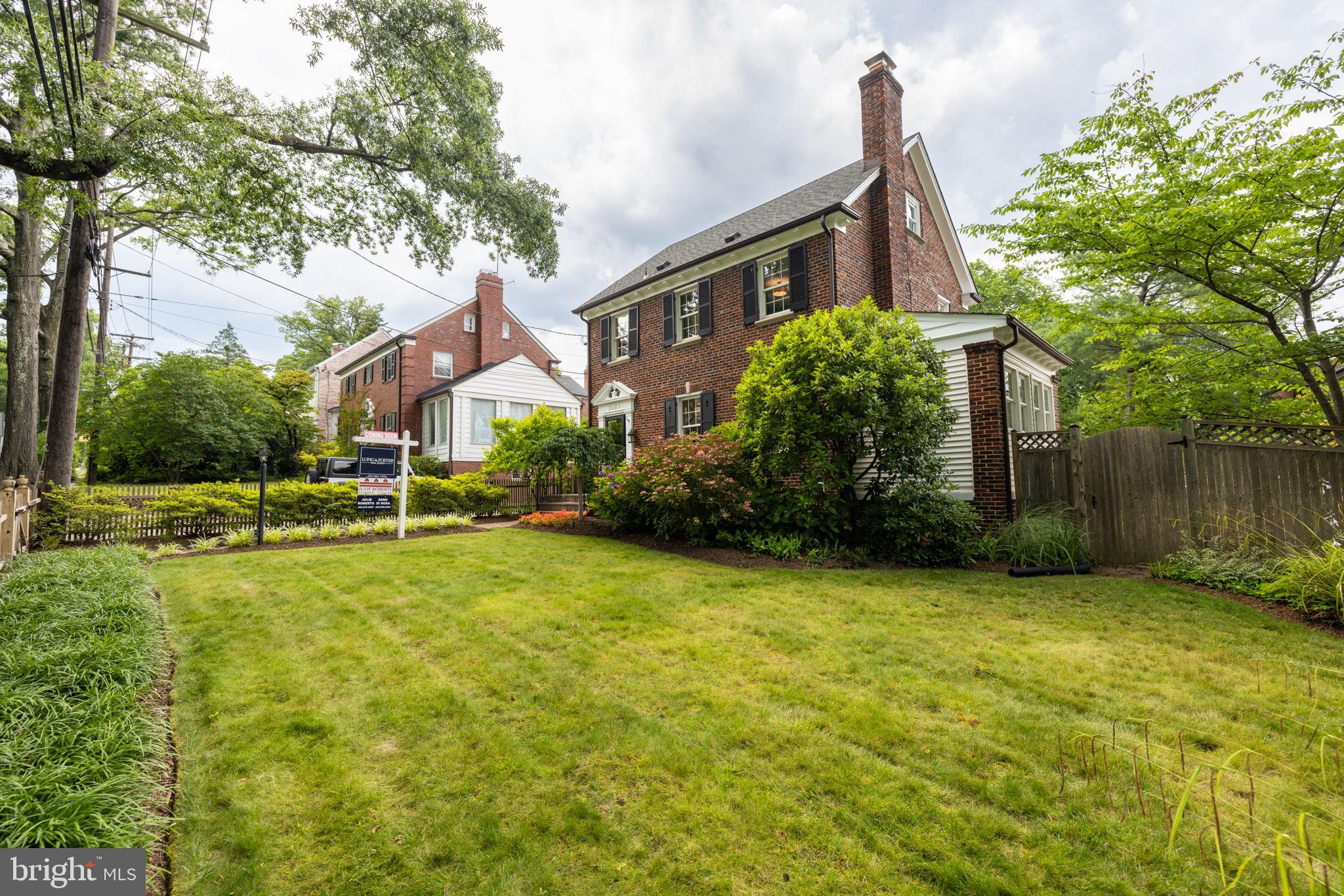 3035 Military Road Northwest Washington, DC 20015 - Photo 45 of 59 Large Front Yard