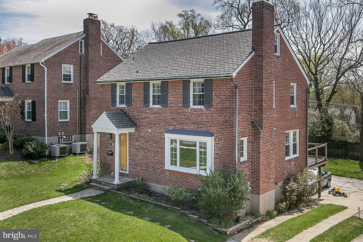 623 Overbrook Road Baltimore, MD 21212 - Photo 1 of 30 a front view of a house with a yard