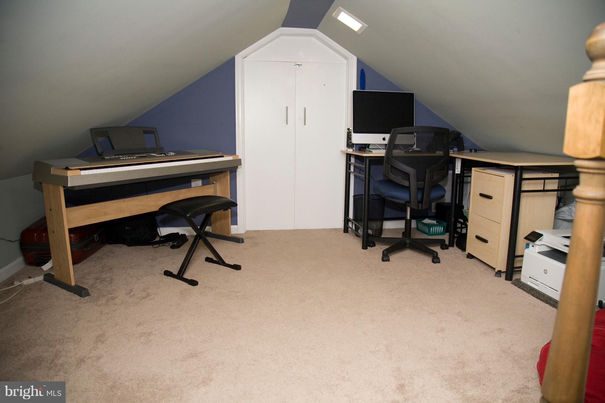 623 Overbrook Road Baltimore, MD 21212 - Photo 26 of 30 a view of a workspace with furniture