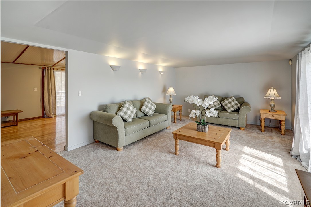 528 Three Chopt Road Manakin-Sabot, VA 23103 - Photo 5 of 50 a living room with furniture and wooden floor