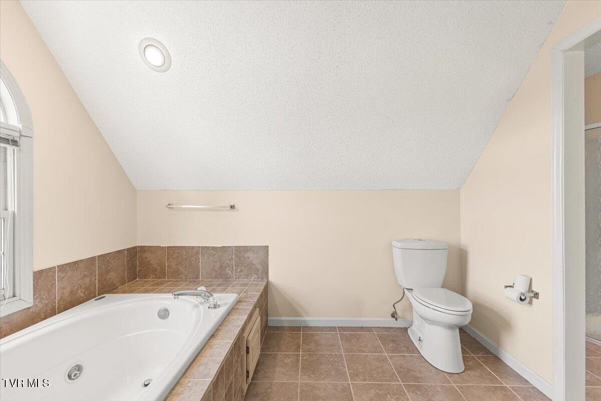 3 Shelldrake Court Johnson City, TN 37601 - Photo 41 of 53 42-128A9884