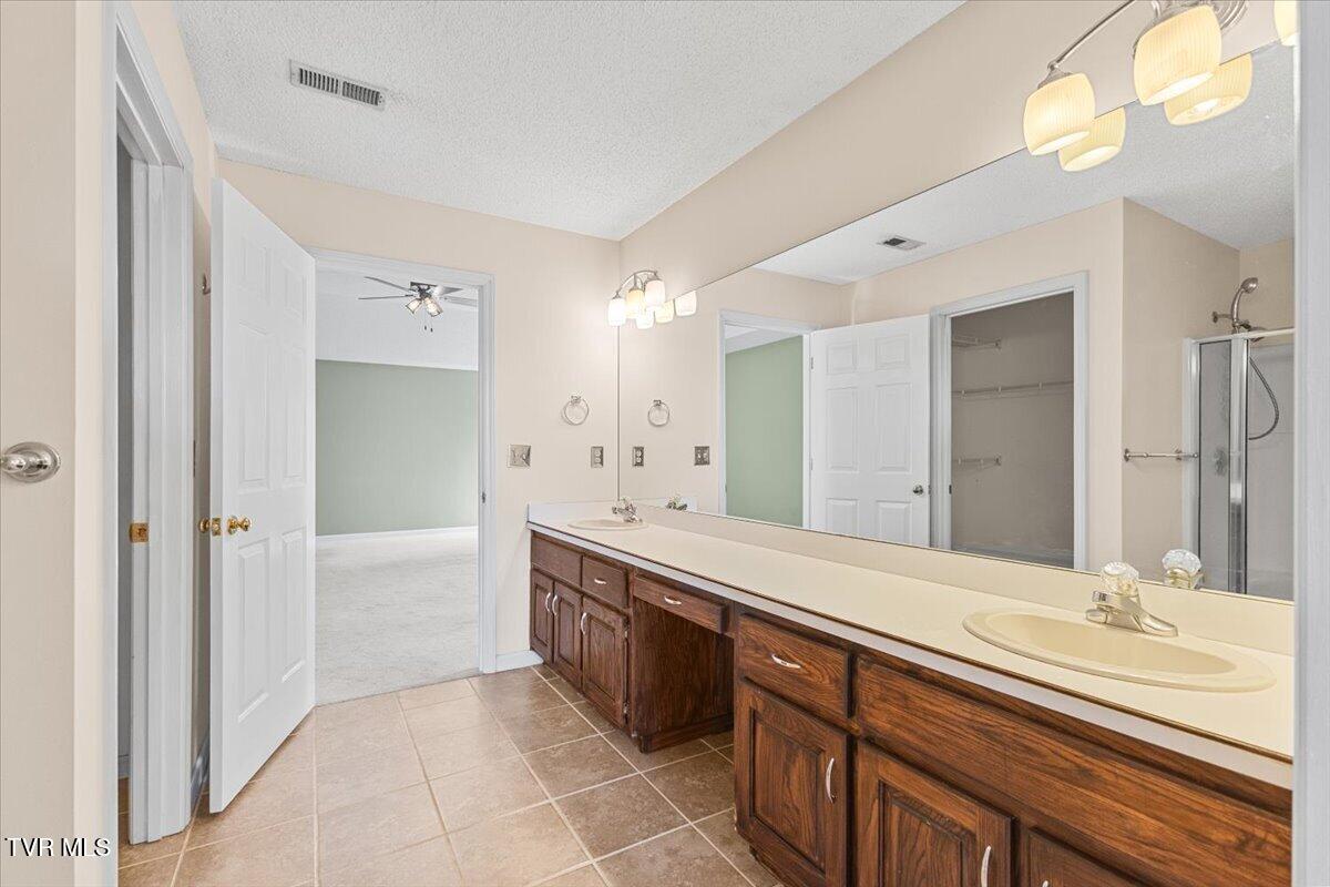 3 Shelldrake Court Johnson City, TN 37601 - Photo 42 of 53 43-128A9887