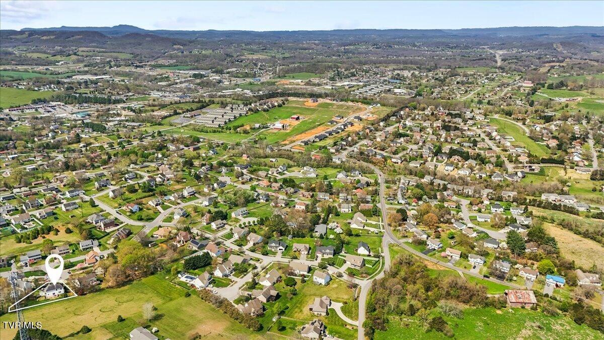 3 Shelldrake Court Johnson City, TN 37601 - Photo 8 of 53 60-DJI_20260402123817_0549_D