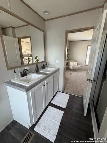 $1,585 | 15966 Flores Curve, San Antonio, TX 78221