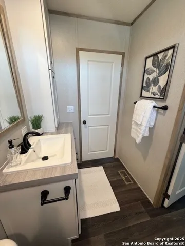 $1,585 | 15966 Flores Curve, San Antonio, TX 78221