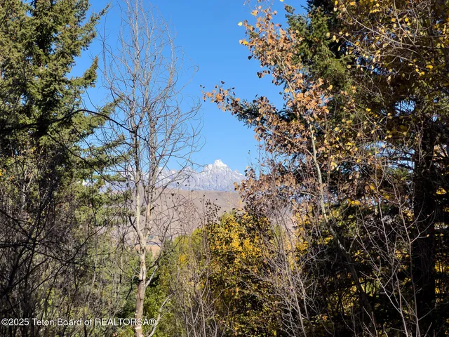 $1,350,000 | 845 Upper Cache Creek Drive, Jackson, WY 83001