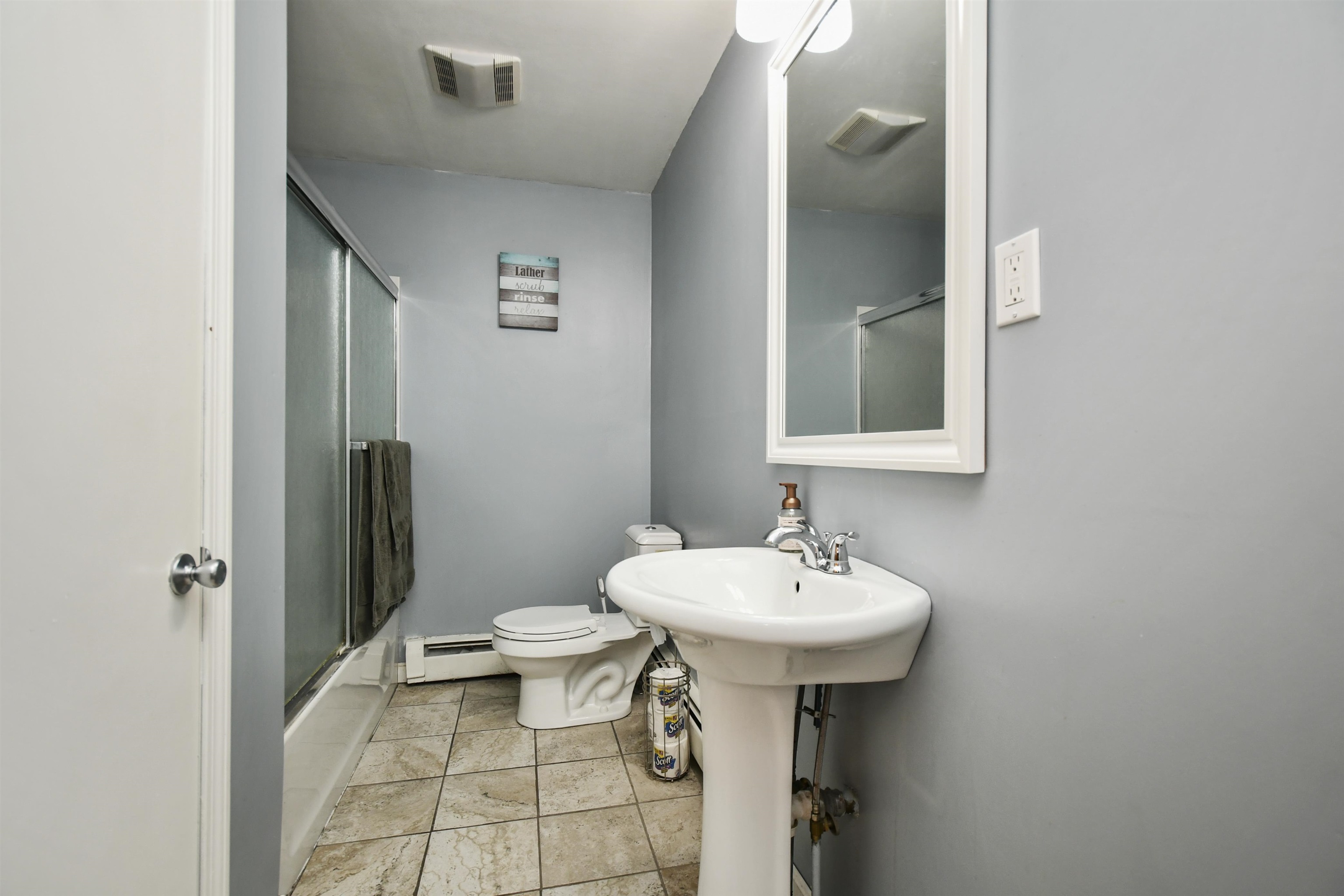 6 Springview Terrace Plaistow, NH 03865 - Photo 3 of 40 Gallery Image 3