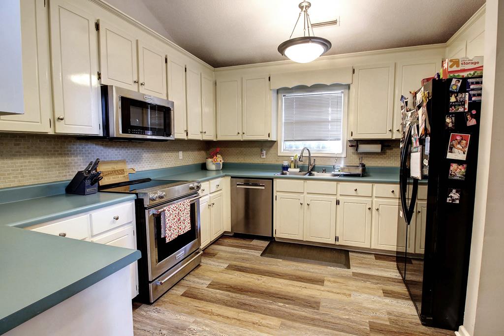 903 Woodleigh Road Dothan, AL 36305 - Photo 8 of 30 Gallery Image 8