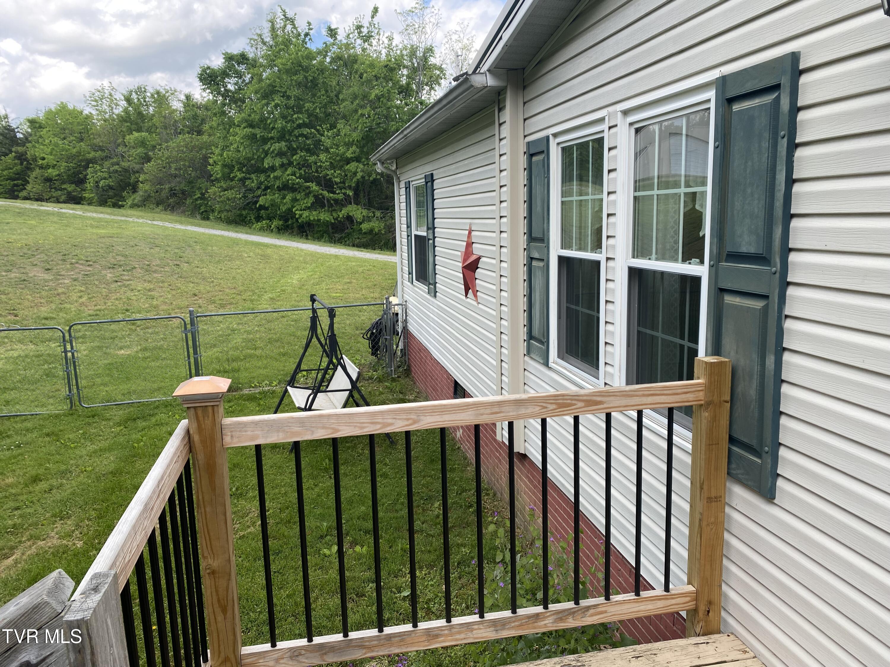 3516 Little Warrensburg Road Midway, TN 37809 - Photo 6 of 43 IMG_2503