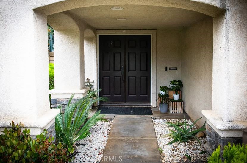 1648 Bluestone Avenue Simi Valley, CA 93063 - Photo 3 of 13