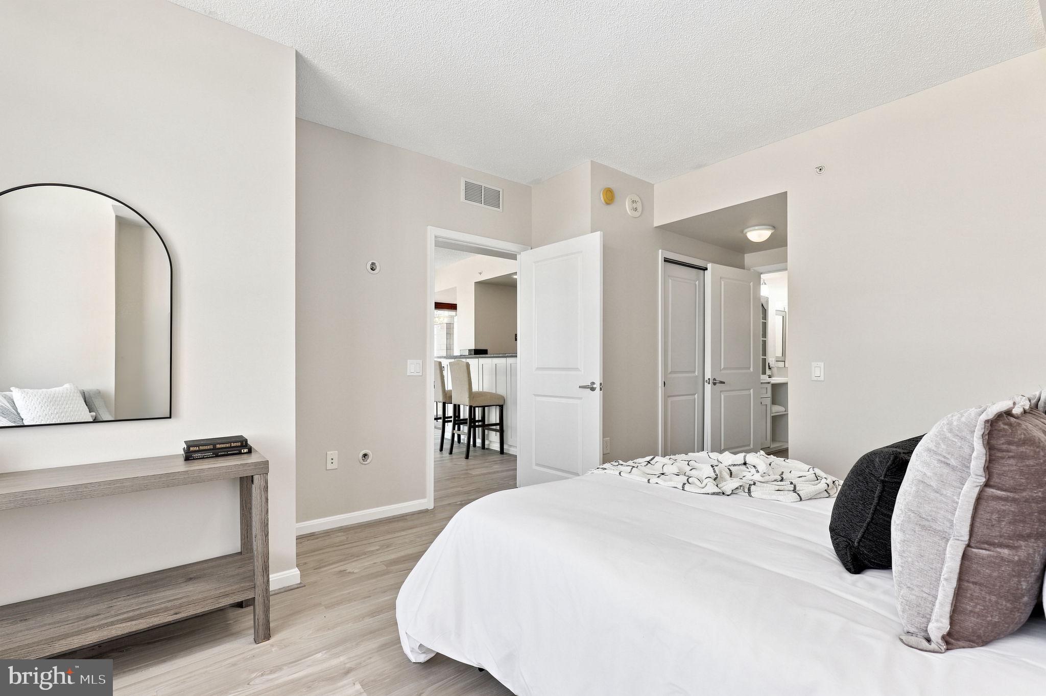 930 Wayne Avenue, Unit 1305 Silver Spring, MD 20910 - Photo 12 of 40 Gallery Image 12