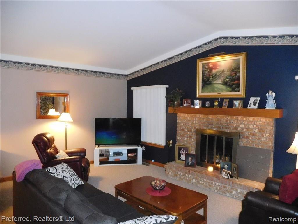 43697 Oakbrook Road Canton, MI 48187 - Photo 14 of 28 FAMILY ROOM
