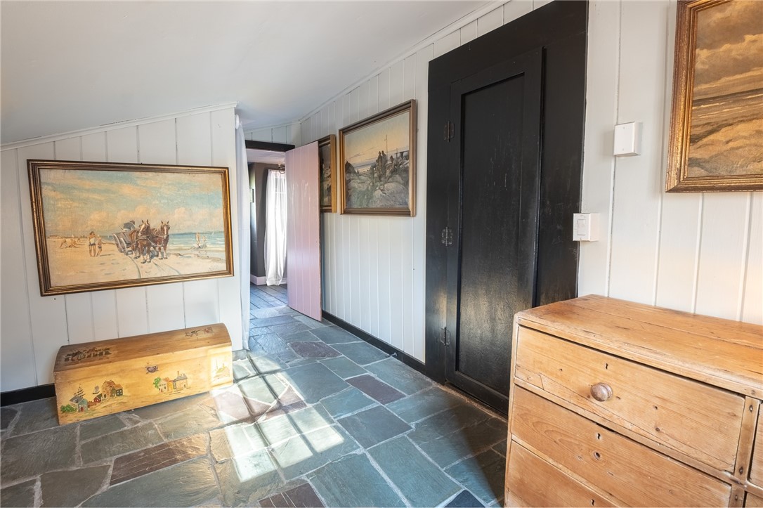 1724 S Road South Kingstown, RI 02881 - Photo 19 of 30