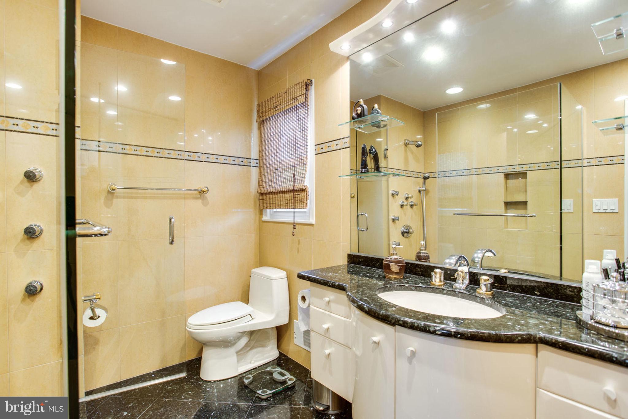 513 Bonifant Road Silver Spring, MD 20905 - Photo 22 of 39 Master Bath