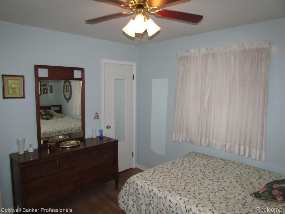 5313 North Georgetown Road Grand Blanc, MI 48439 - Photo 13 of 25 11.jpg