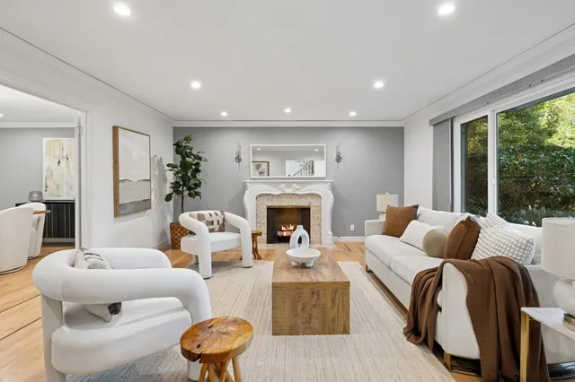 $8,999,000 | 243 Selby Lane, Atherton, CA 94027