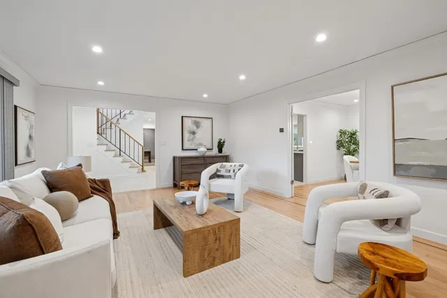 $8,999,000 | 243 Selby Lane, Atherton, CA 94027