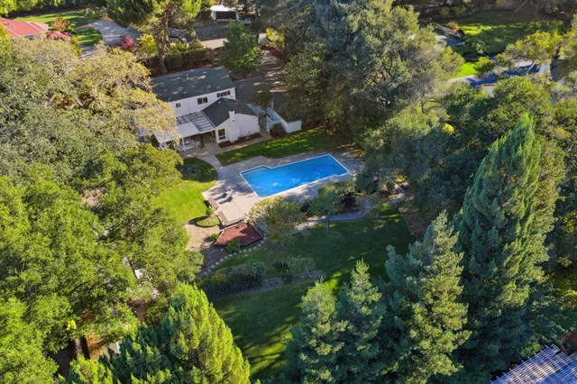 $8,999,000 | 243 Selby Lane, Atherton, CA 94027
