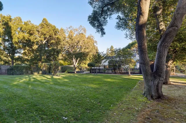 $8,999,000 | 243 Selby Lane, Atherton, CA 94027