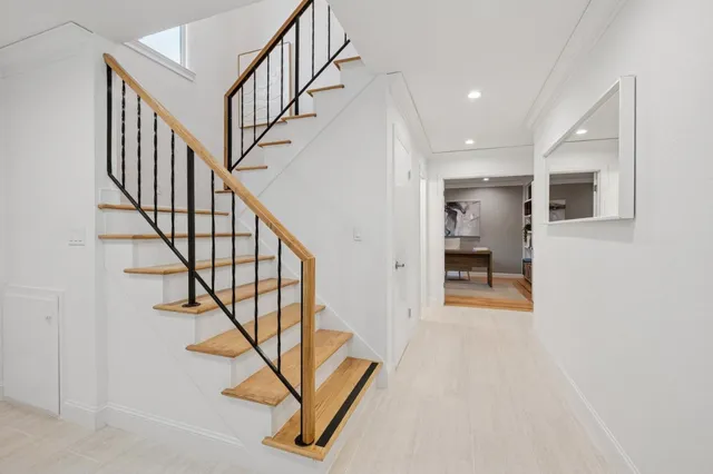 $8,999,000 | 243 Selby Lane, Atherton, CA 94027