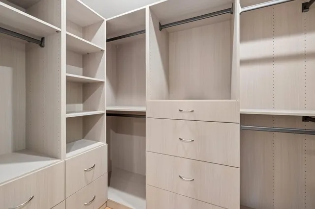 $8,999,000 | 243 Selby Lane, Atherton, CA 94027