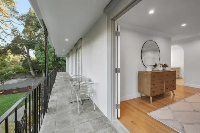 $8,999,000 | 243 Selby Lane, Atherton, CA 94027