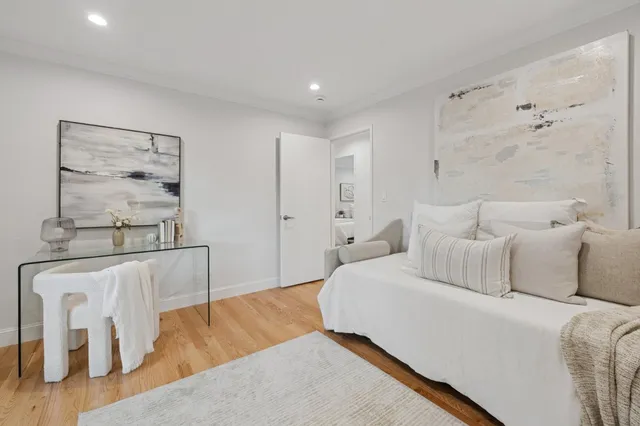 $8,999,000 | 243 Selby Lane, Atherton, CA 94027