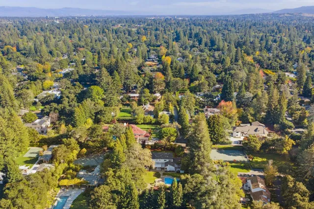 $8,999,000 | 243 Selby Lane, Atherton, CA 94027