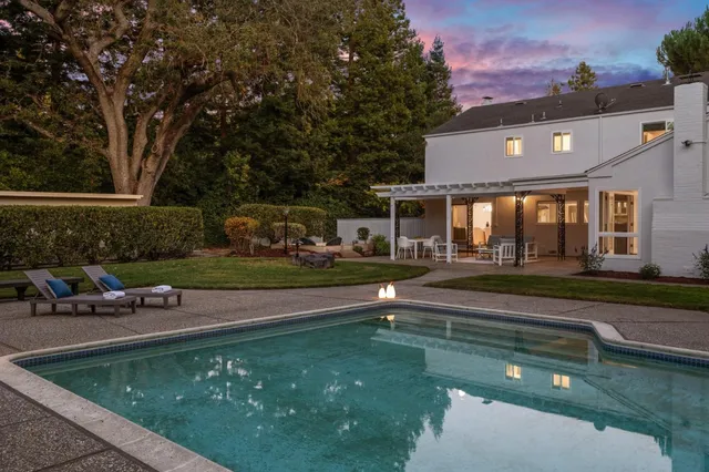 $8,999,000 | 243 Selby Lane, Atherton, CA 94027