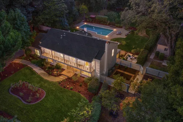 $8,999,000 | 243 Selby Lane, Atherton, CA 94027