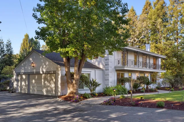 $8,999,000 | 243 Selby Lane, Atherton, CA 94027