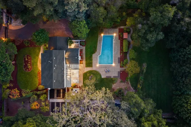 $8,999,000 | 243 Selby Lane, Atherton, CA 94027