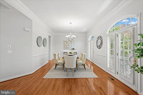 $1,200,000 | 5139 Brawner Place, Alexandria, VA 22304