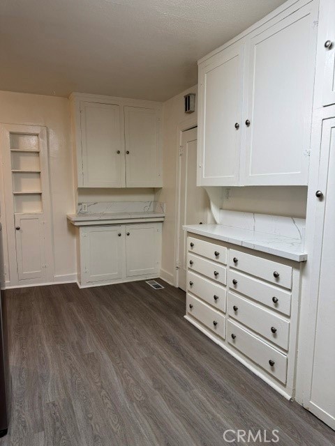 1924 Pinehurst Road Los Angeles, CA 90068 - Photo 11 of 13 Kitchen