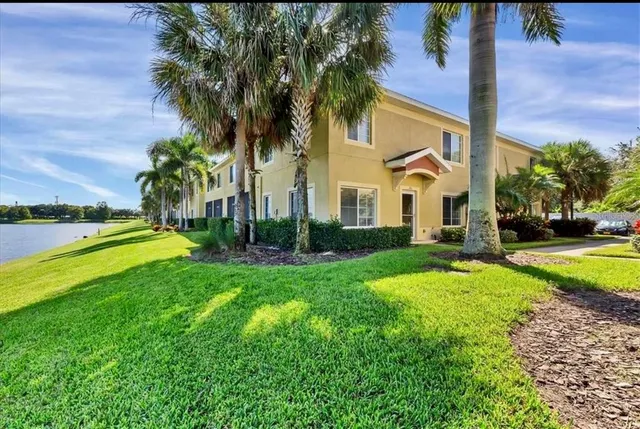 $235,000 | 3707 45th Terrace West, Unit 101, Bradenton, FL 34210