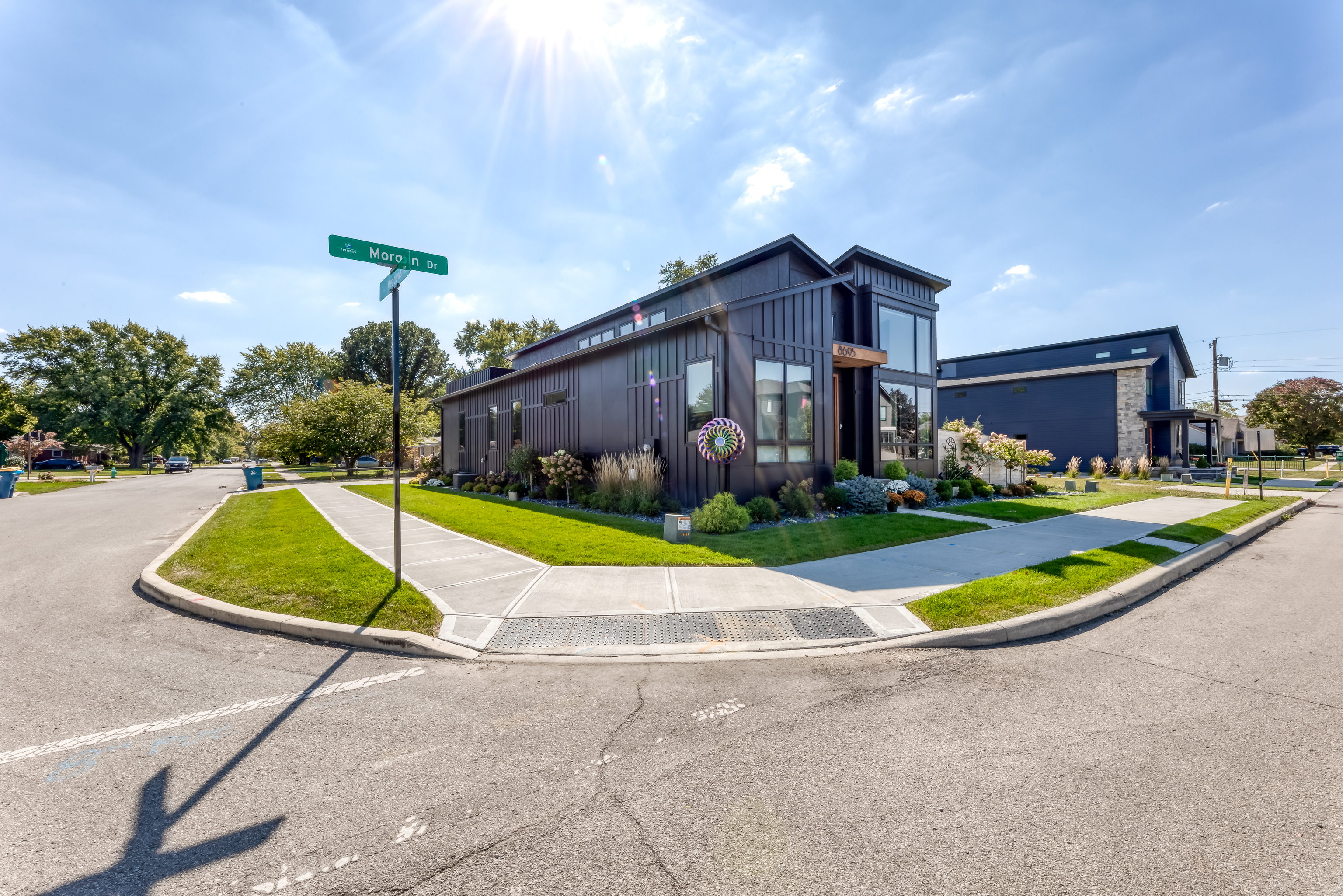 8677 Morgan Drive Fishers, IN 46038 - Photo 4 of 45