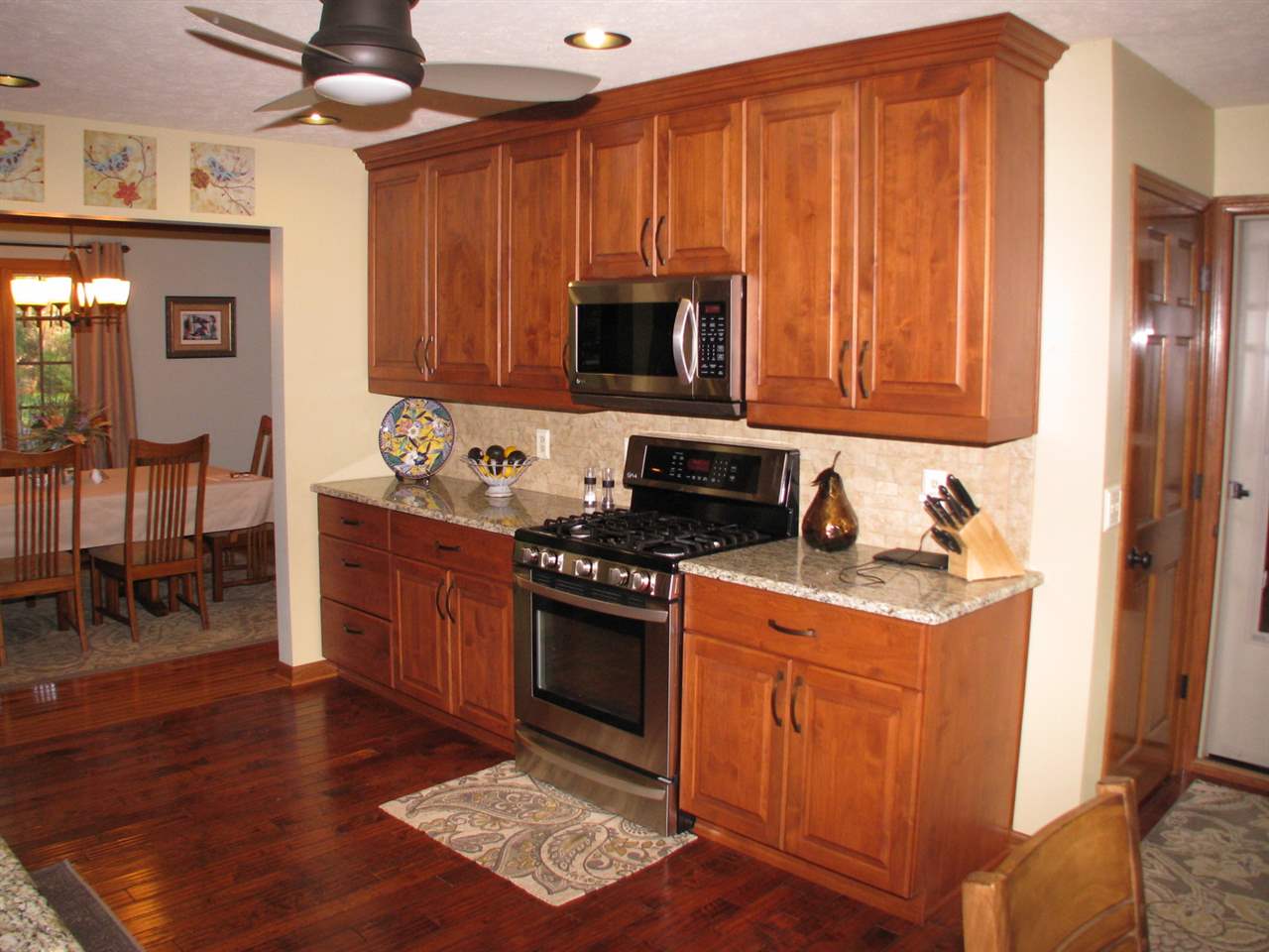 3077 South Weldon Road Rockford, IL 61102 - Photo 11 of 25 Gallery Image 11