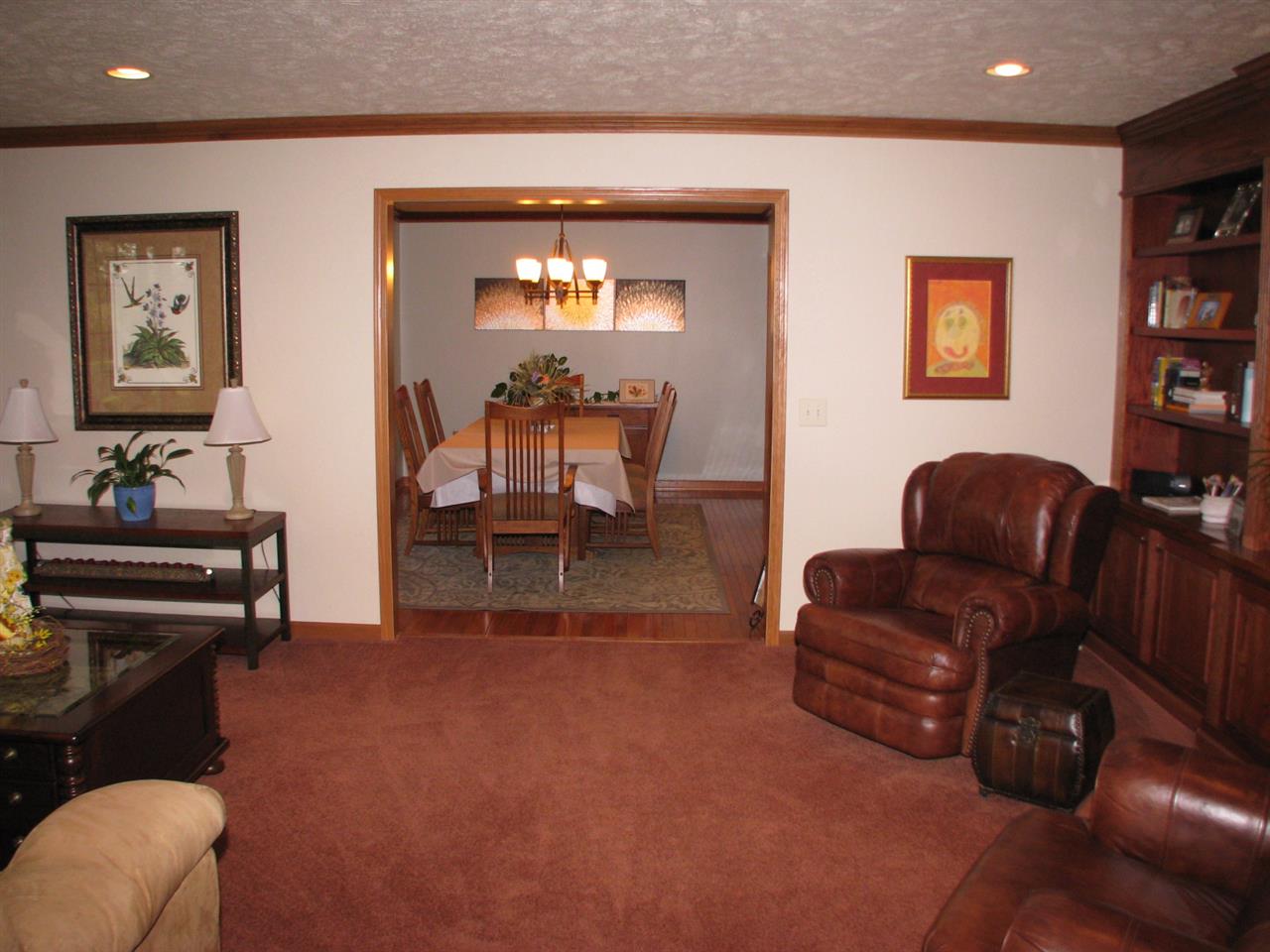 3077 South Weldon Road Rockford, IL 61102 - Photo 3 of 25 Gallery Image 3