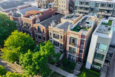 $849,900 | 1541 West Montana Street, Unit 1, Chicago, IL 60614