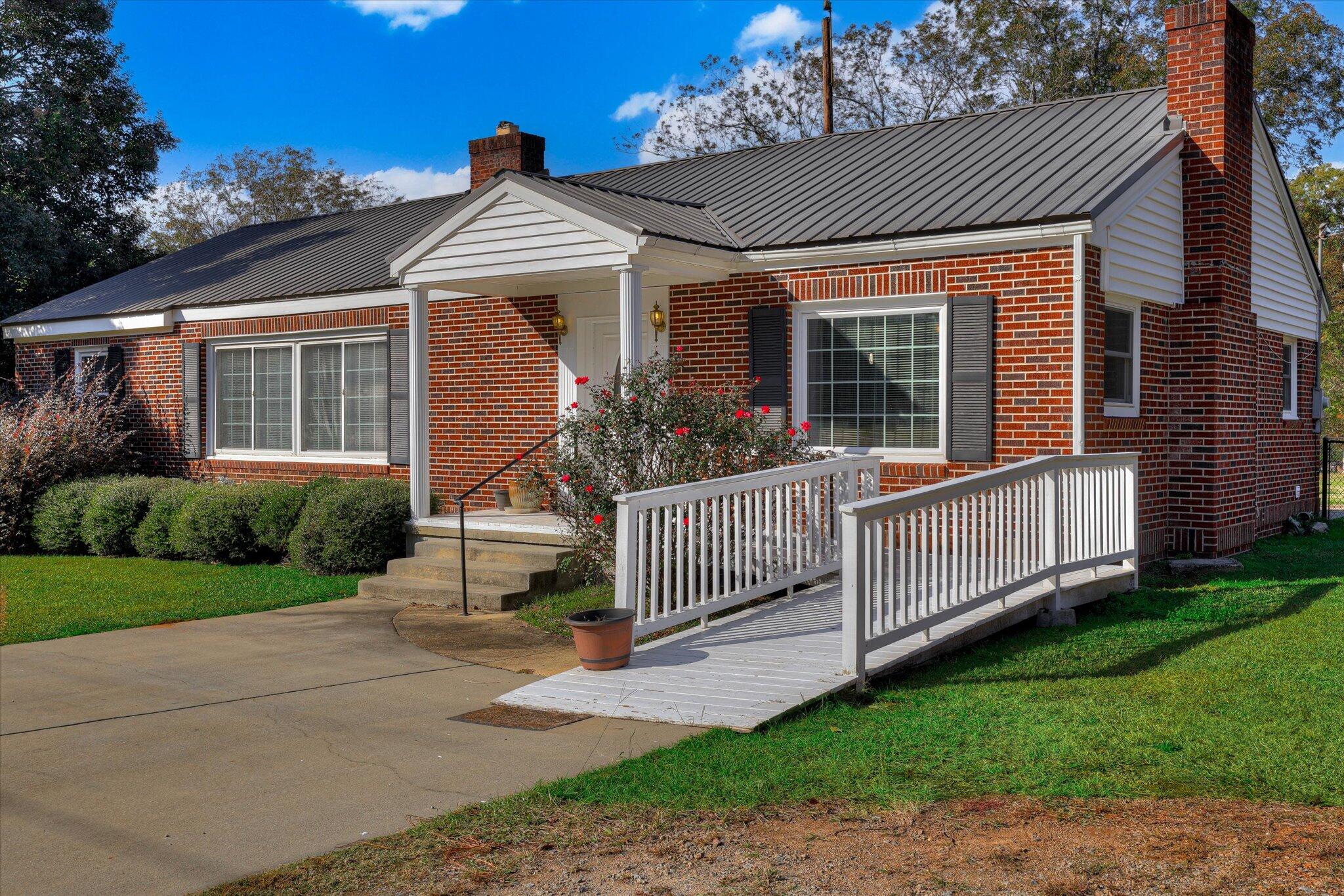 106 Tignall Road Washington, GA 30673 - Photo 4 of 36 04-104