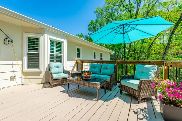 $400,000 | 6307 Ridge Lake Road, Hixson, TN 37343