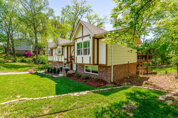 $400,000 | 6307 Ridge Lake Road, Hixson, TN 37343