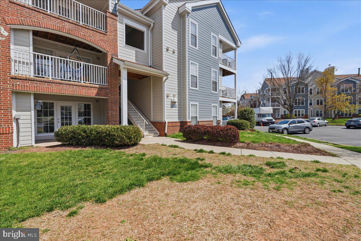 20991 Timber Ridge Terrace, Unit 101 Ashburn, VA 20147 - Photo 18 of 23 Gallery Image 18