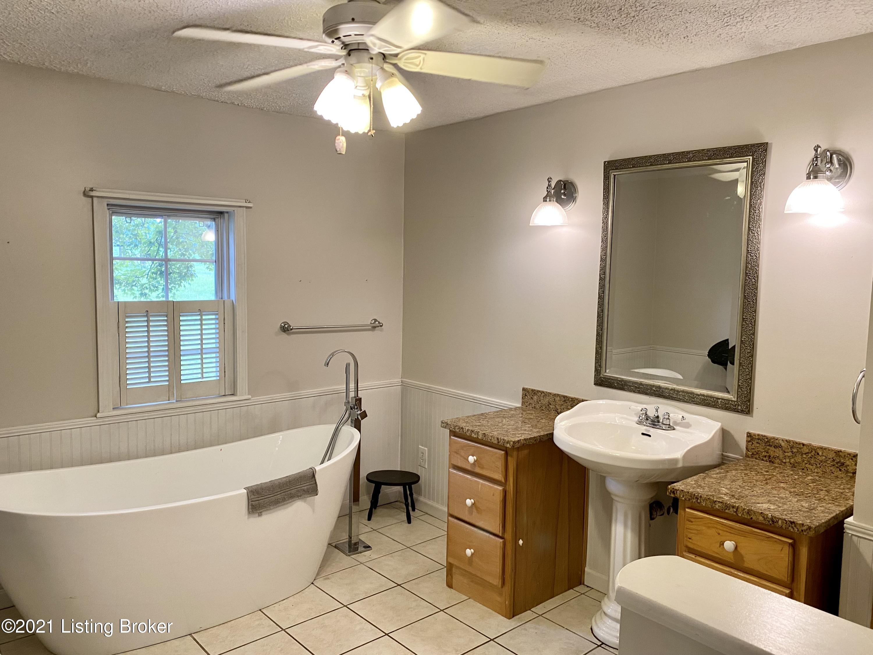 200 Frontage Road Leitchfield, KY 42754 - Photo 22 of 52 22