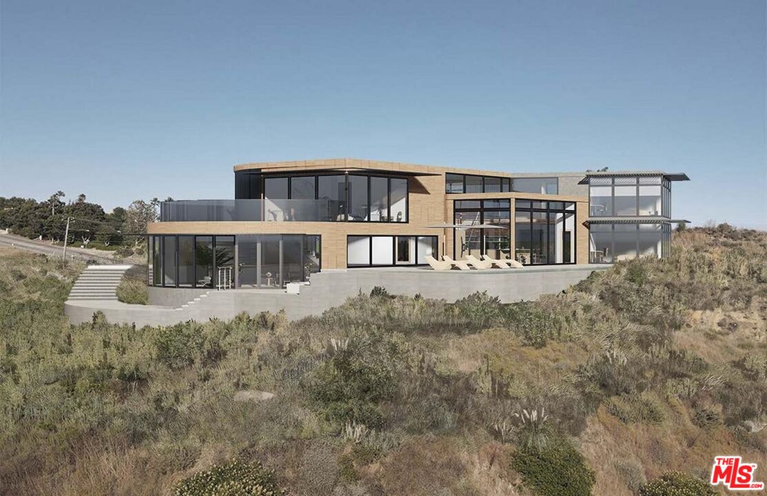 6111 Kanan Dume Road Malibu, CA 90265 - Photo 13 of 14 a house view with a outdoor space