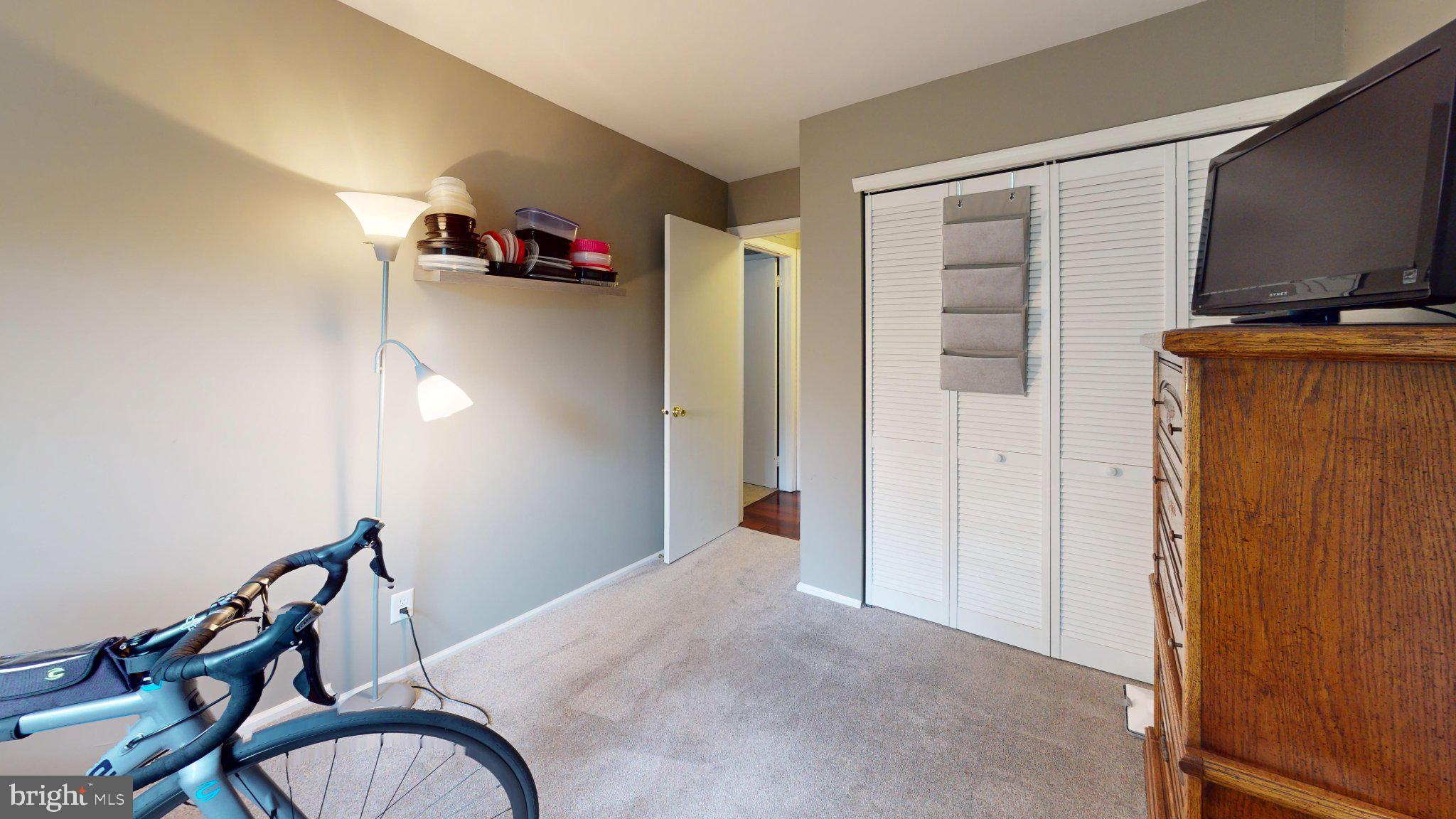1008 B Ralston Drive Mount Laurel, NJ 08054 - Photo 20 of 29 a view of a livingroom with furniture and entryway