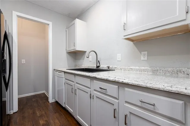 $207,500 | 12696 West 108th Terrace, Overland Park, KS 66210